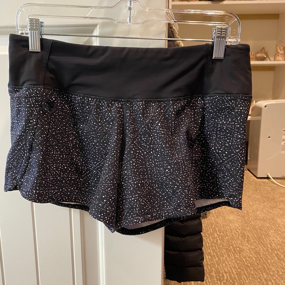 Lululemon Run Times Shorts Size 6